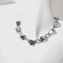 Load image into Gallery viewer, Pyramid Chain Necklace