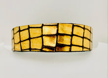 Load image into Gallery viewer, Honeycomb Choker Necklace