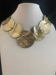 Gold Leaf Circle Choker Necklace